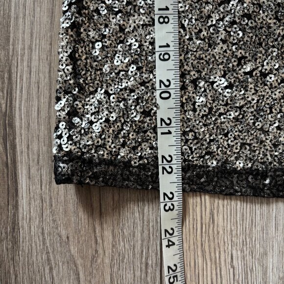 Free People Forever Sparkle Silver Sequin Scallop Back Blouse Womens Size XS - Picture 9 of 10